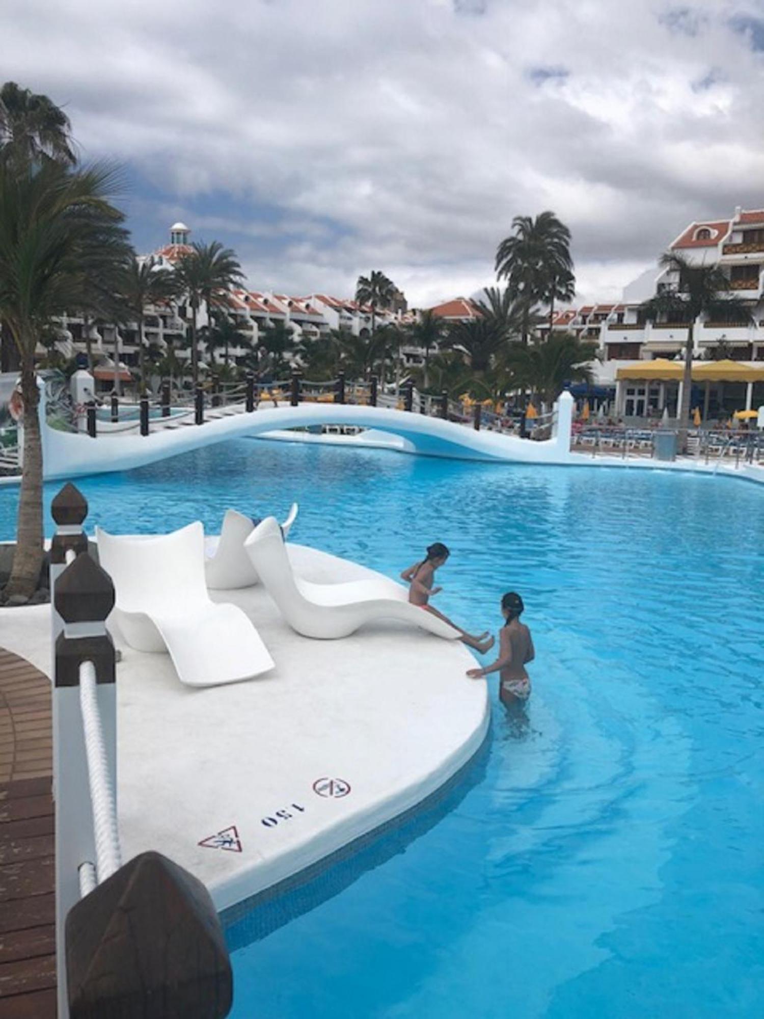 Appartement Wonderland With The Best Swimming Pool In Park S III à Playa de las Américas Extérieur photo